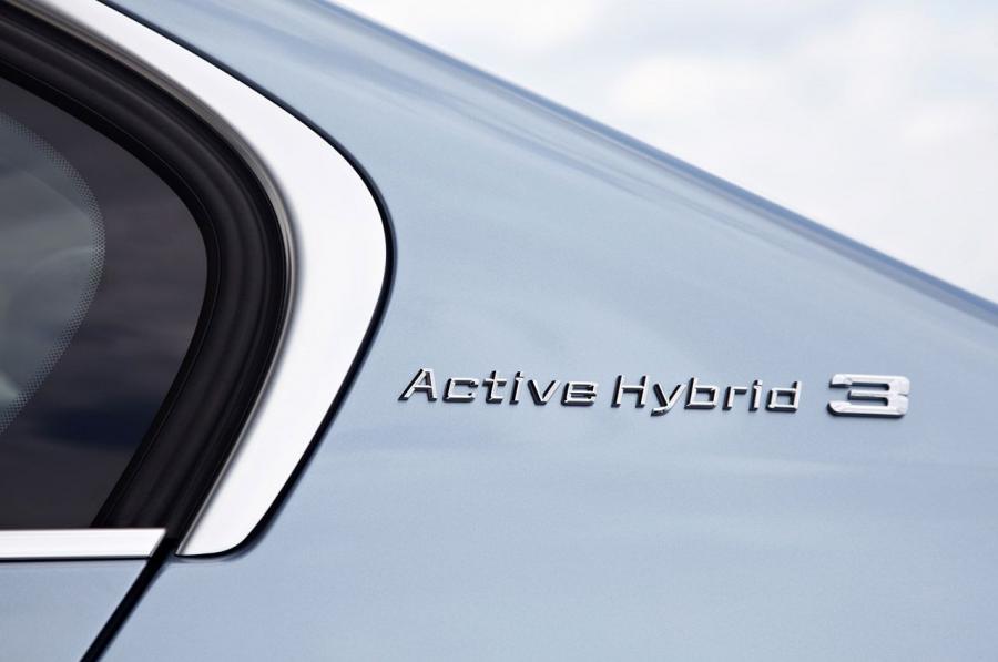  BMW ActiveHybrid 3 2013 года  (фото 32 из 43)